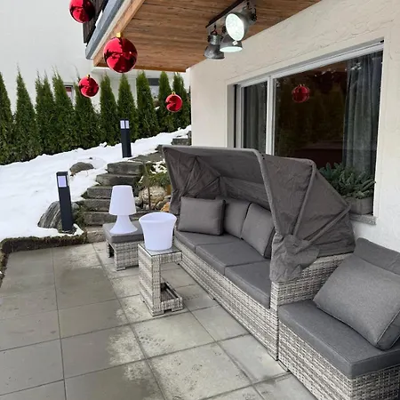 Exklusives Berg-bijou Mit Bergblick Mit Privaten Wellnessbereich Hot Tube Und Sauna -hunde Herzlich Willkommen Mit Eingezaeunten Grundstueck *