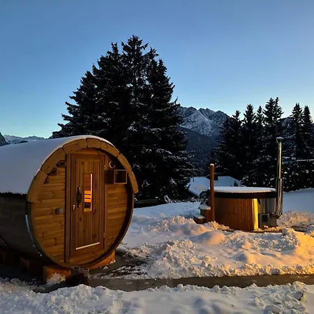Exklusives Berg-bijou Mit Bergblick Mit Privaten Wellnessbereich Hot Tube Und Sauna -hunde Herzlich Willkommen Mit Eingezaeunten Grundstueck * Scuol