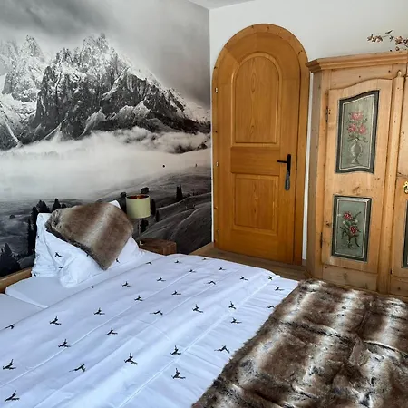 Exklusives Berg-bijou Mit Bergblick Mit Privaten Wellnessbereich Hot Tube Und Sauna -hunde Herzlich Willkommen Mit Eingezaeunten Grundstueck *