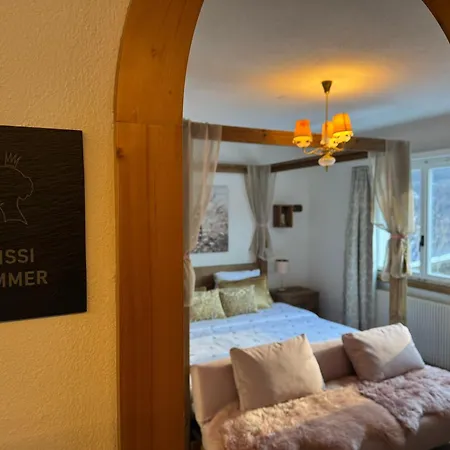 Semesterbostad Exklusives Berg-bijou Mit Bergblick Mit Privaten Wellnessbereich Hot Tube Und Sauna -hunde Herzlich Willkommen Mit Eingezaeunten Grundstueck *