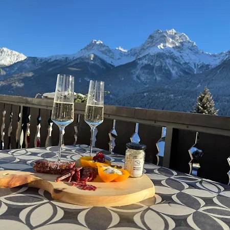 Exklusives Berg-bijou Mit Bergblick Mit Privaten Wellnessbereich Hot Tube Und Sauna -hunde Herzlich Willkommen Mit Eingezaeunten Grundstueck * Scuol