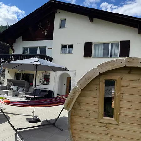 Berg-bijou Mit Bergblick