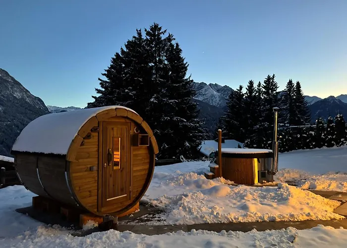 Exklusives Berg-bijou Mit Bergblick Mit Privaten Wellnessbereich Hot Tube Und Sauna -hunde Herzlich Willkommen Mit Eingezaeunten Grundstueck * シュクオル