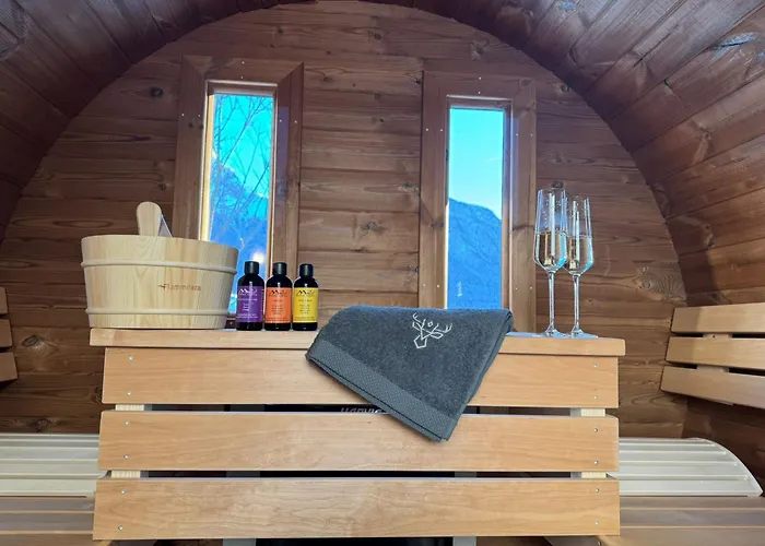 Exklusives Berg-bijou Mit Bergblick Mit Privaten Wellnessbereich Hot Tube Und Sauna -hunde Herzlich Willkommen Mit Eingezaeunten Grundstueck 別荘 *