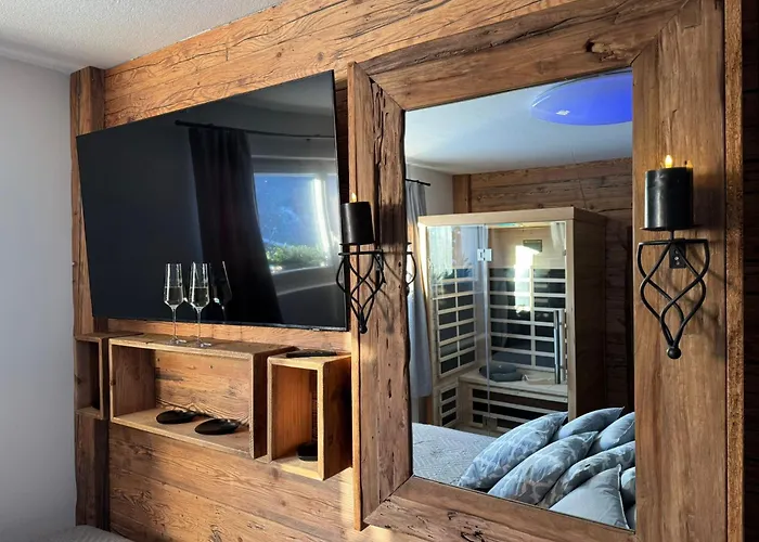 Exklusives Berg-bijou Mit Bergblick Mit Privaten Wellnessbereich Hot Tube Und Sauna -hunde Herzlich Willkommen Mit Eingezaeunten Grundstueck 別荘
