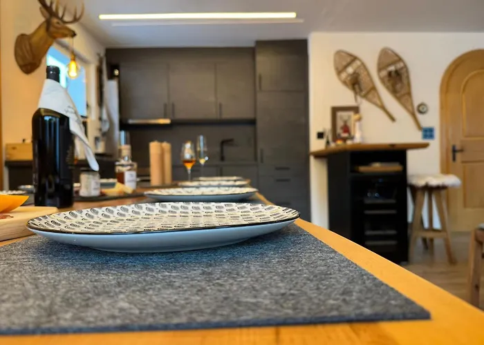 Exklusives Berg-bijou Mit Bergblick Mit Privaten Wellnessbereich Hot Tube Und Sauna -hunde Herzlich Willkommen Mit Eingezaeunten Grundstueck * シュクオル