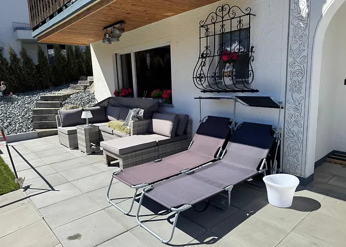 Exklusives Berg-bijou Mit Bergblick Mit Privaten Wellnessbereich Hot Tube Und Sauna -hunde Herzlich Willkommen Mit Eingezaeunten Grundstueck 別荘