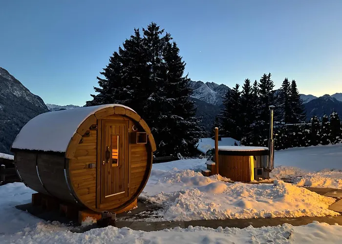 Exklusives Berg-bijou Mit Bergblick Mit Privaten Wellnessbereich Hot Tube Und Sauna -hunde Herzlich Willkommen Mit Eingezaeunten Grundstueck * シュクオル
