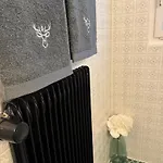 Exklusives Berg-bijou Mit Bergblick Mit Privaten Wellnessbereich Hot Tube Und Sauna -hunde Herzlich Willkommen Mit Eingezäunten Grundstück Сasa de vacaciones