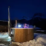 Exklusives Berg-bijou Mit Bergblick Mit Privaten Wellnessbereich Hot Tube Und Sauna -hunde Herzlich Willkommen Mit Eingezäunten Grundstück * Scuol