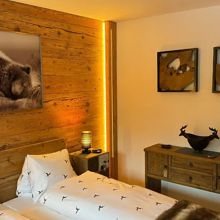 Exklusives Berg-bijou Mit Bergblick Mit Privaten Wellnessbereich Hot Tube Und Sauna -hunde Herzlich Willkommen Mit Eingezaeunten Grundstueck Hébergement de vacances *