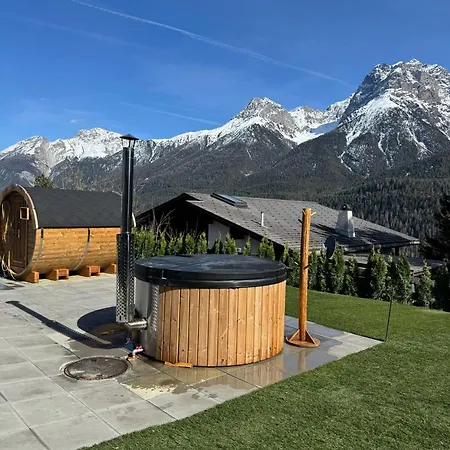 Hébergement de vacances Exklusives Berg-bijou Mit Bergblick Mit Privaten Wellnessbereich Hot Tube Und Sauna -hunde Herzlich Willkommen Mit Eingezaeunten Grundstueck
